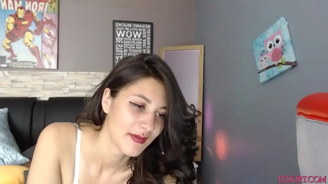 Meta Teen Beauty Xxx Sex Livecam Stopped Costume Amateur Tits