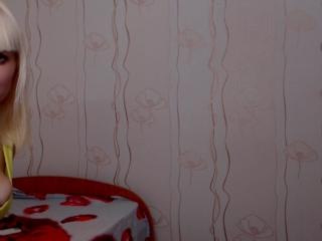 Beibo4ka Teen Webcam Model Shaved Pussy Tits Large Tits Blonde