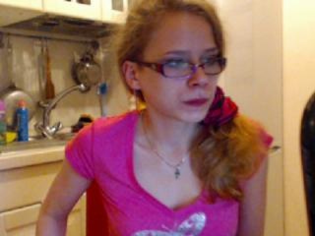 BornToLovex Webcam Model Pussy Shaved Pussy Medium Tits Green Eyes