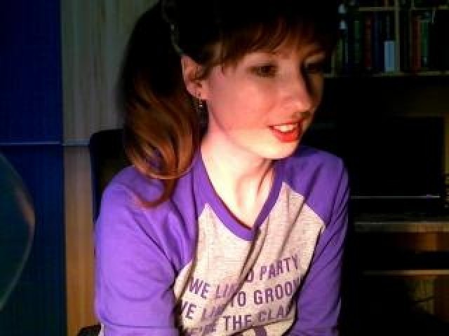 ElenSquaw Female Caucasian Webcam Babe Tits Brown Eyes Small Tits
