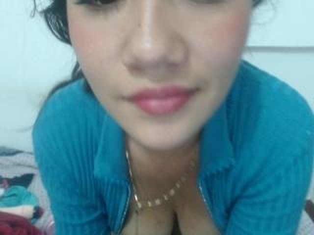 Laura_23xxx Webcam Model Pussy Brown Eyes Hispanic Tits Medium Tits