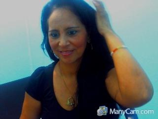 Lucia_cross Latino Female Pussy Webcam Model Trimmed Pussy Webcam Tits