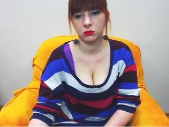 NoemiXKiss Female Caucasian Webcam Model Webcam Shaved Pussy Straight